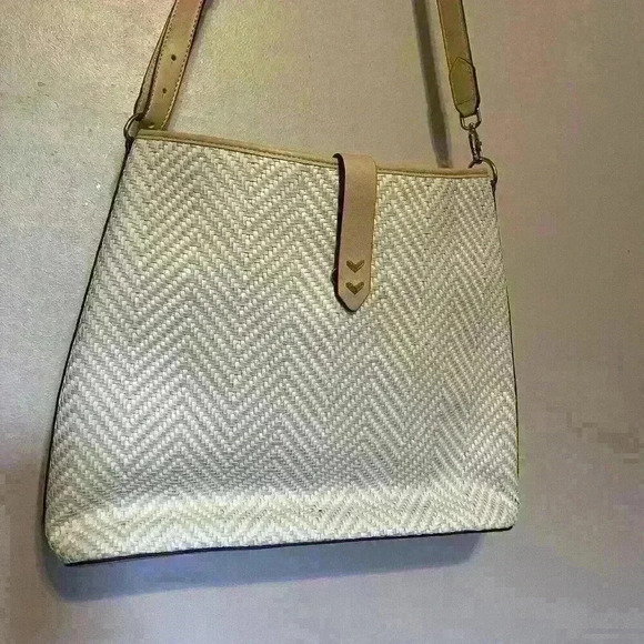Stella & Dot Crosby - Neutral Woven Chevron Hobo Bag - Picture 2 of 3